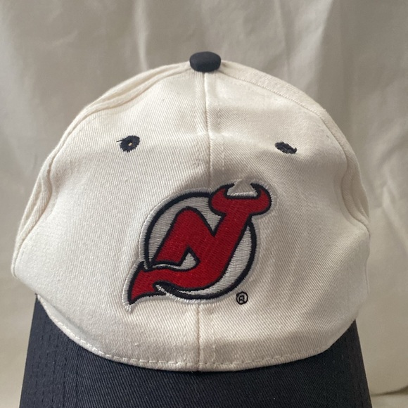 New Jersey Devils Hat (HAT3) - Picture 2 of 9